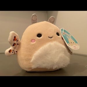 BNWT Berit The Moth/Butterfly 5” Squishmallow